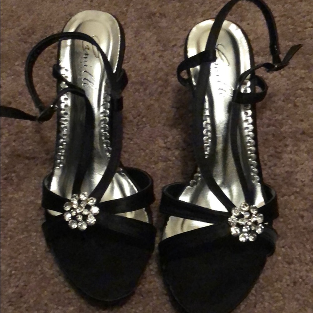 Dress shoes